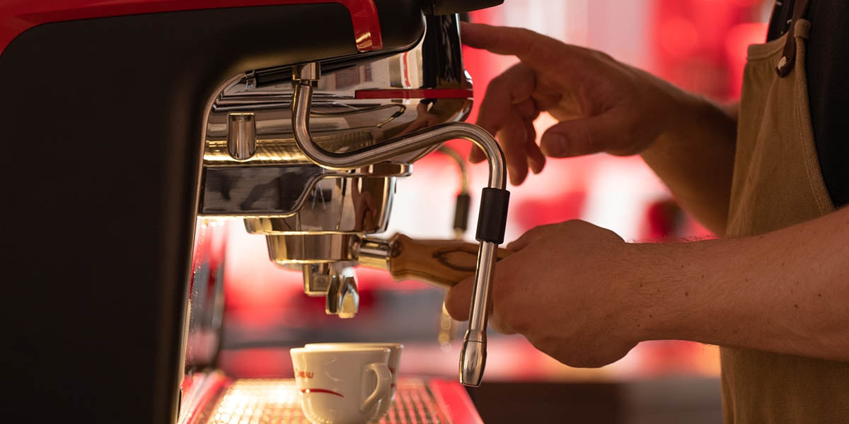 moodespresso UAE coffee machine la chimbali official supplier