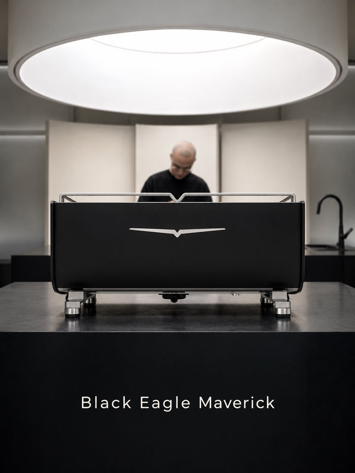 Victoria Arduino Black Eagle Maverick: Lifestyle rear view