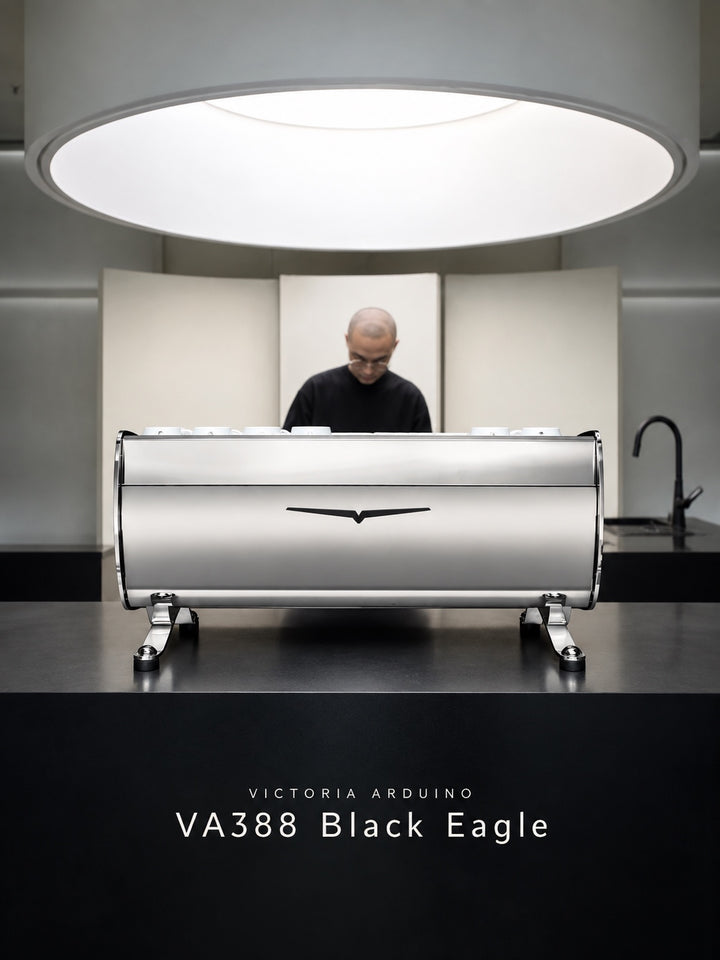 Victoria Arduino VA388 Black Eagle: Lifestyle rear view