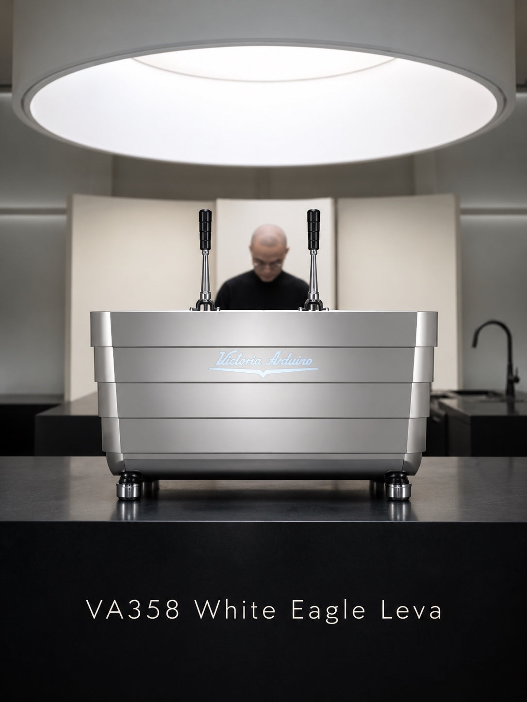 Victoria Arduino White Eagle Leva: Lifestyle rear view