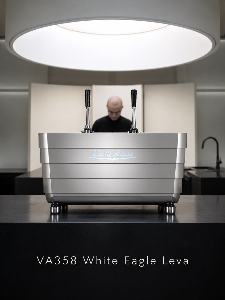 Victoria Arduino White Eagle Leva: Lifestyle rear view